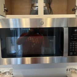 GE microwave. 