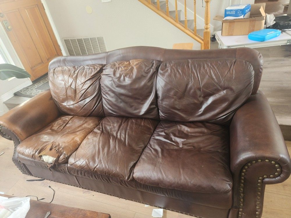 Sofa And Kitchen Table 4 Chairs
