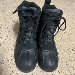 mens snow boots sz11