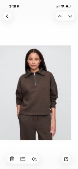 Gap sweater and pants set