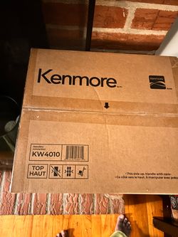 Kenmore carpet cleaner NIB