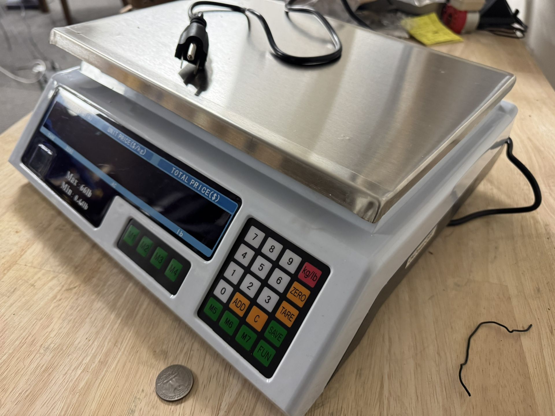 60 Lbs Price Scale AC/DC New