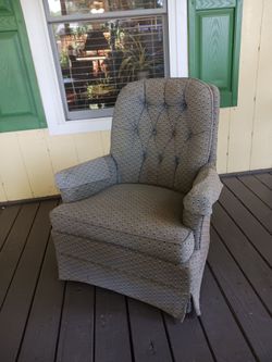 Swivel rocker chair