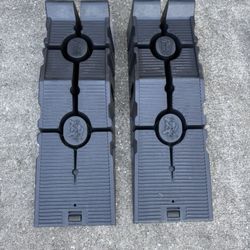 Vehicle Ramps: 12,000lb Capacity (Primarily For Low Clearance Vehicles)