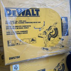 Dewalt Double Bevel Sliding Compound Miter Saw 