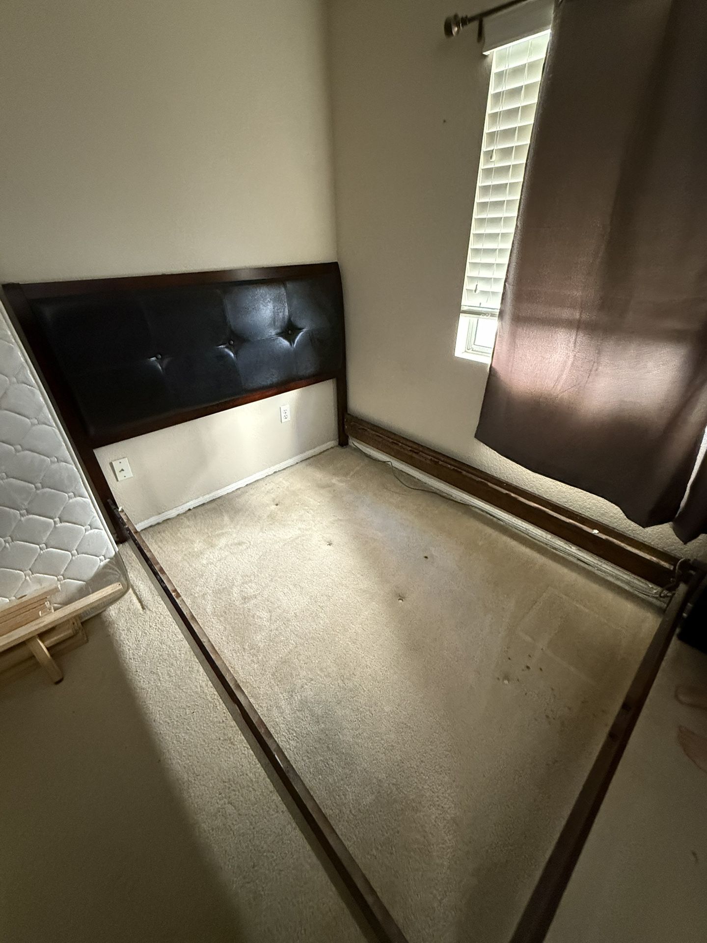 FREE Queen Bed Frame With Support Beams