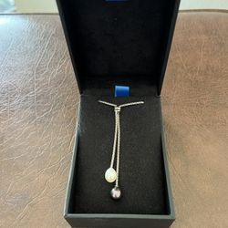 Pearl Drop Necklace 