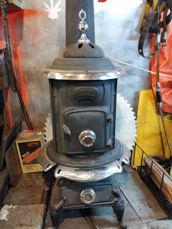 1955 comfort coal burning wood stove for Sale in Carnation, WA OfferUp