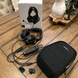 Bose A30 aviation headset with Bluetooth and dual 
