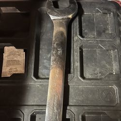 11/2 big snap on wrench