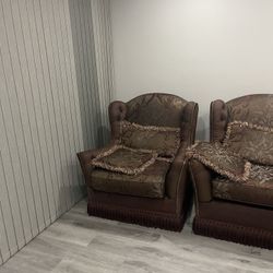 Full Couch Set With Table