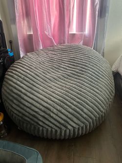 Lounge&Co jumbo bean bag chair