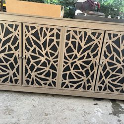 Buffet cabinet