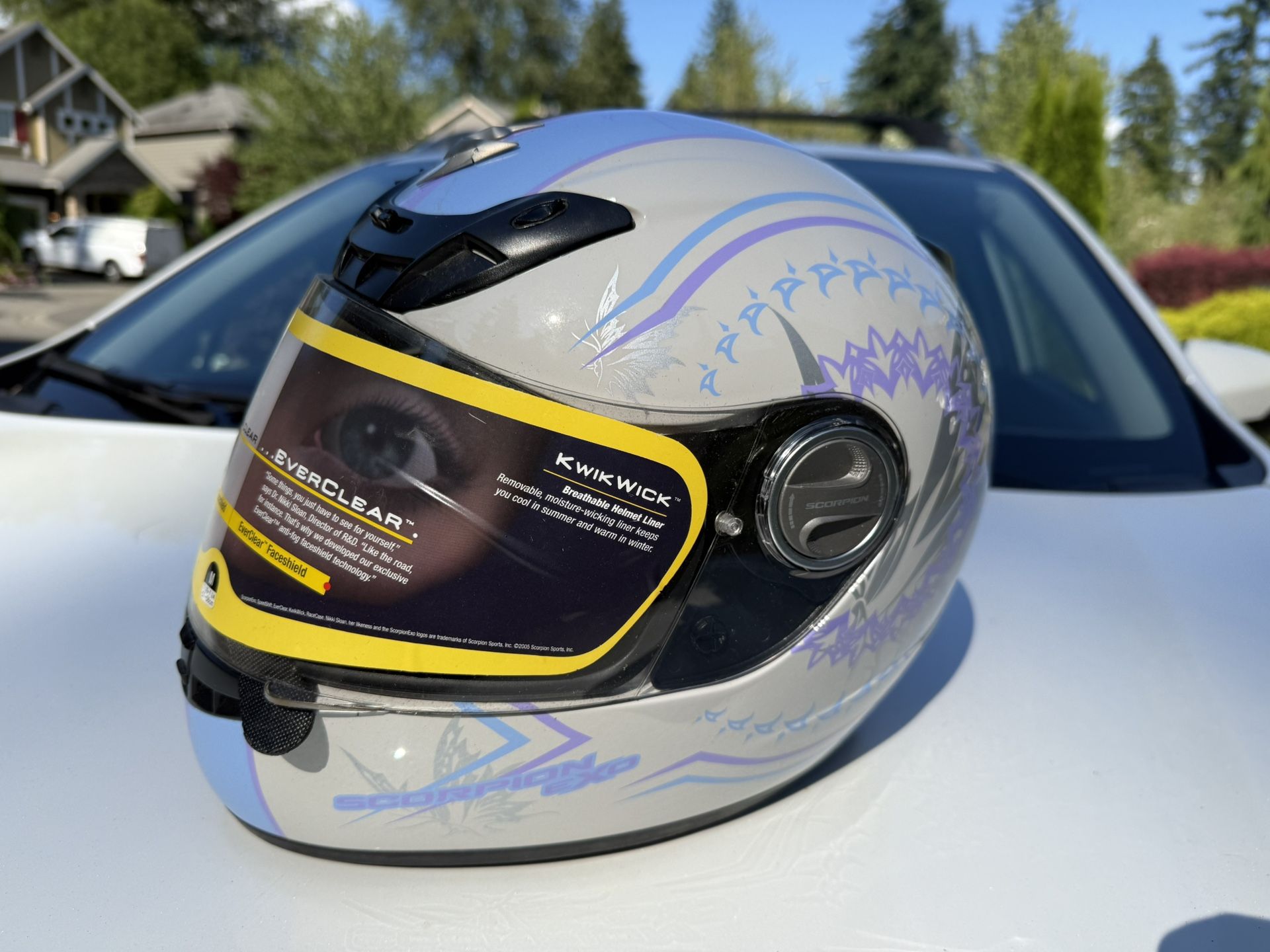 Scorpion EXO Motorcycle Helmet Size Medium