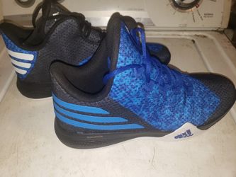 Adidas bounce shoes