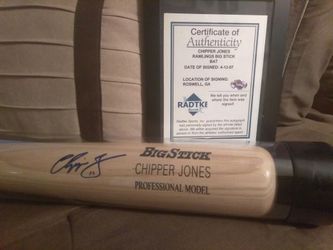 Authentic signed chipper jones big stick baseball bat with certificate of authenticity and holograms