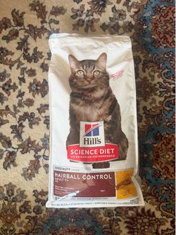 Hill's Science Diet Cat Food, Premium, Hairball Control, Chicken Recipe, Adult 7+