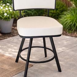 Brand new chair only 1