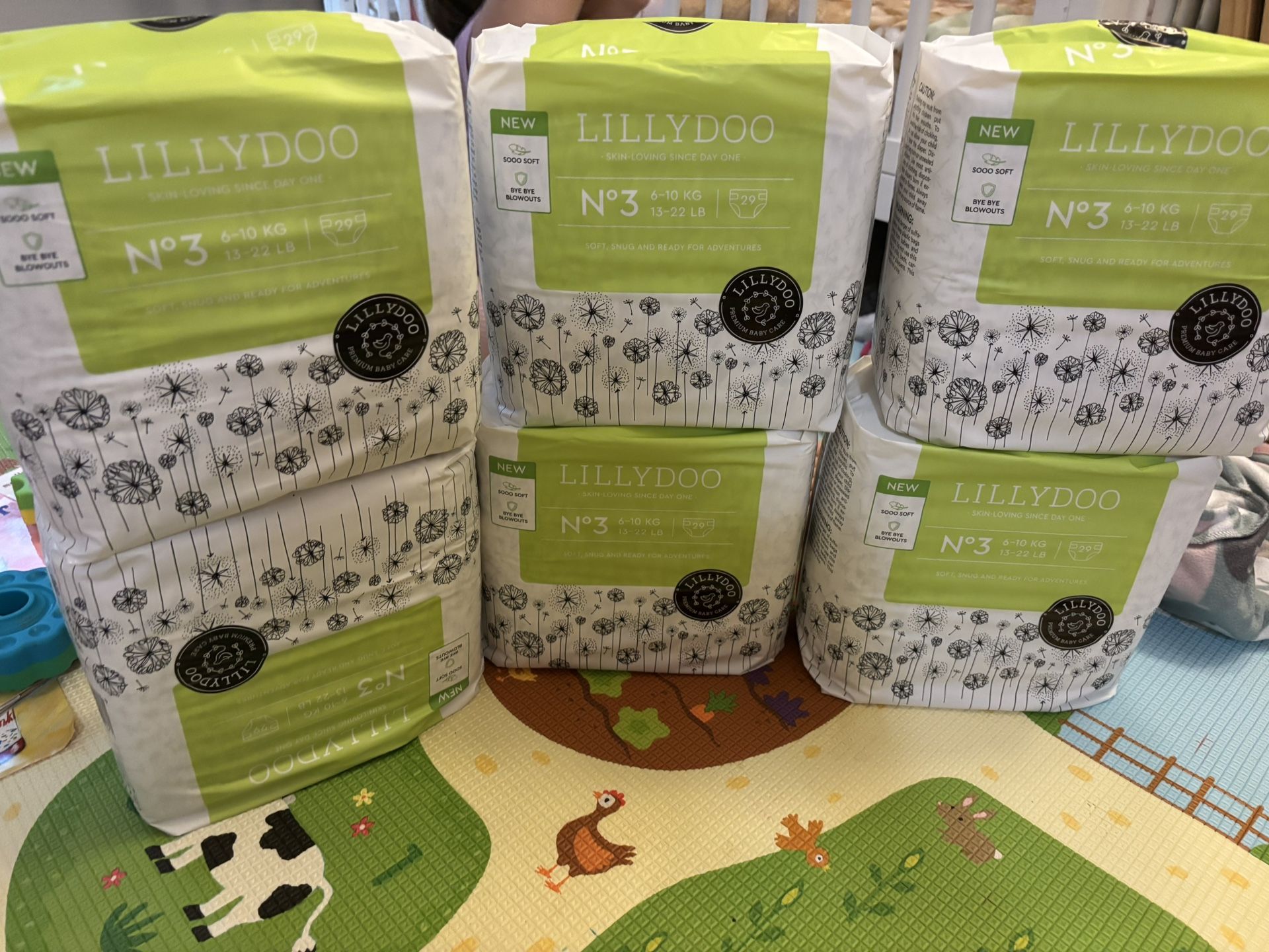 174 Count LILLYDOO SIZE 3 Diapers 