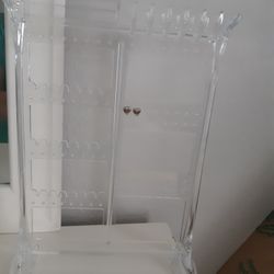 Never Used ACRYLIC JEWERLY HOLDER 