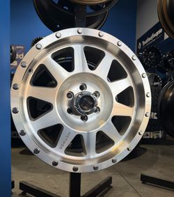BIG SALE ON Method 17x8.5 6x114.3 machine wheels WITH 2657017   Kumho Road Venture RT  Rugged Terrain Tires For NISSAN FRONTIER & XTERRA