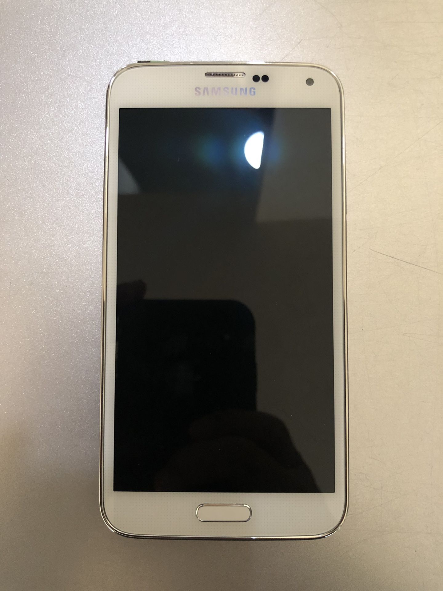 Samsung Galaxy S5 White UNLOCKED