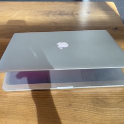 Apple MacBook 15” Retina Quad Core I7, 16GB Ram 256Gb SSD $375
