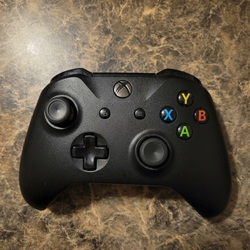 Xbox series x|s wireless controller Barely Used