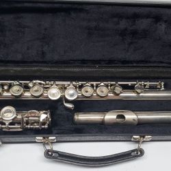 Beautiful Vintage Ambassador Flute