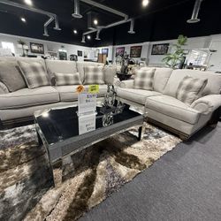 2pc Sofa And Loveseat 