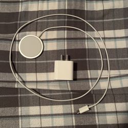 Apple 20w USB-C Wall Plug And MagSafe Charger