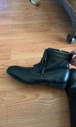 Brand new Steve Madden leather boots size 10