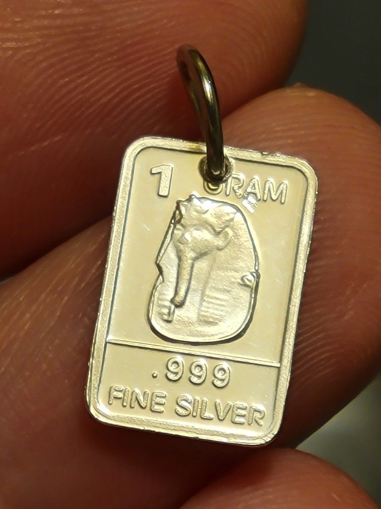 .999 Fine Silver Pharaoh Charm / Pendant - 1g - New - 25mm - Unisex Jewelry