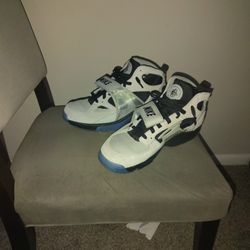 Nike Air Huaraches 2025