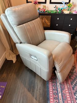 La-Z-Boy Finley Power Rocking Recliner with Power Headrest and Lumbar.
