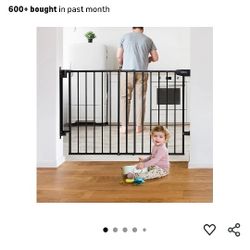 Babelio 29.7-46.5" No Bottom Bar Baby/Dog Gate for Stairs, House and Doorways, Auto Close Safety Pet Gates with Large Walk Thru Door, Hardware Mount,