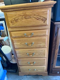 Tall Oak Wood 5-Drawer Dresser
