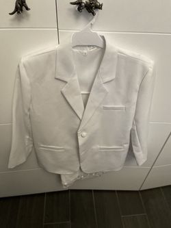 White Boy’s Suit - size 8