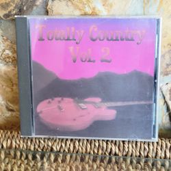 Totally Country, Volume 2 - 17 Tracks - CD - Sony