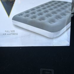 INFLATABLE AIR MATTRESS