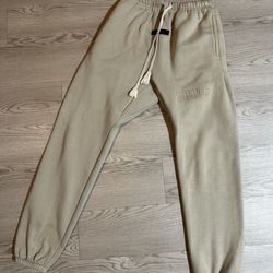 Fear of God Essentials