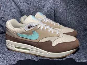 NIKE AIR MAX  SIZE 14  MENS