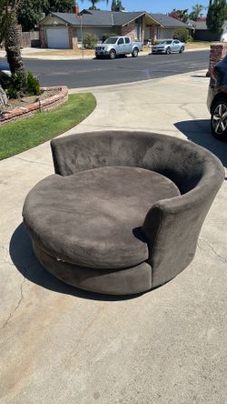 Overside Swivel Chair