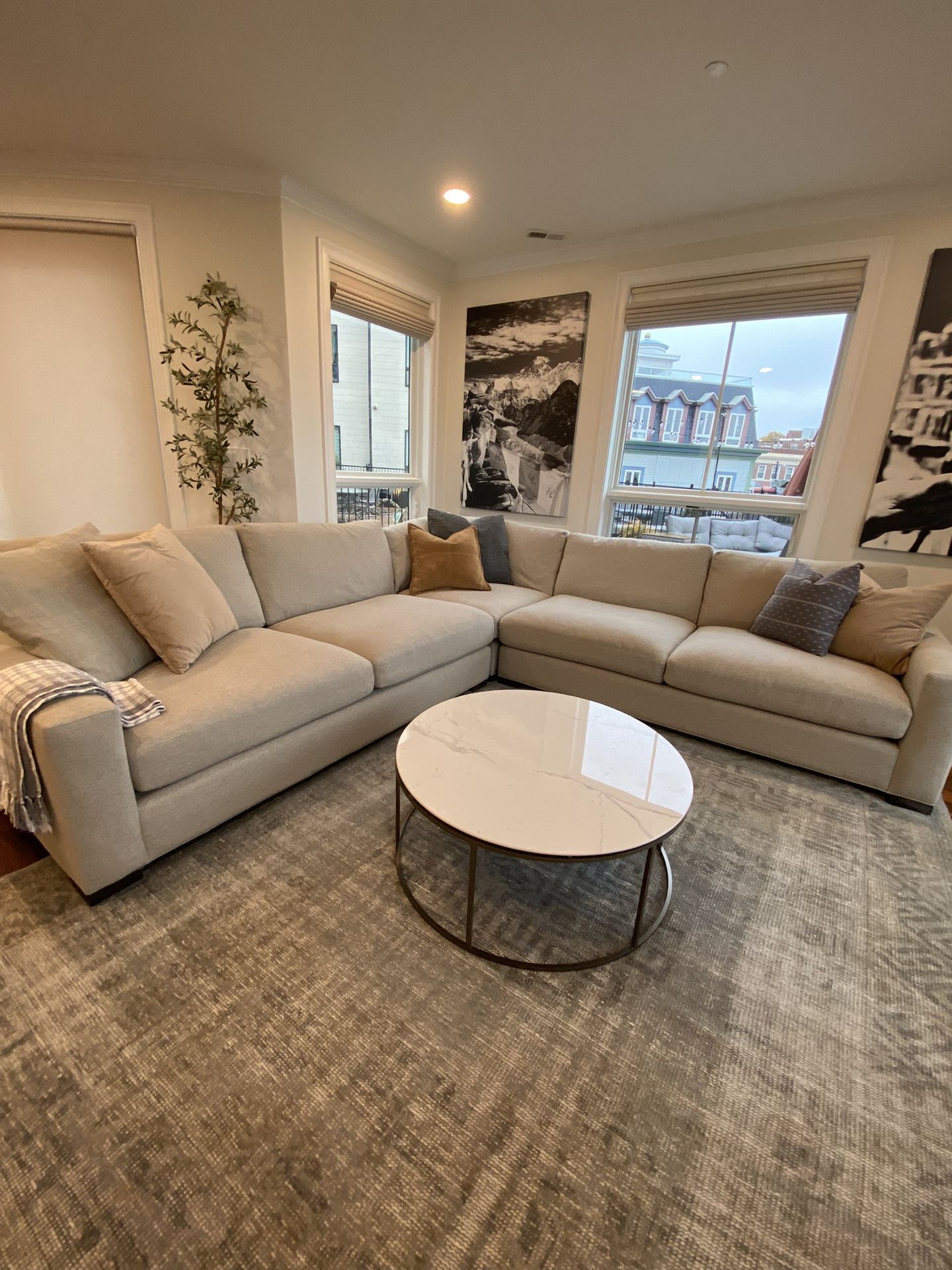 Room And Board Sectional Couch And Coffee Table