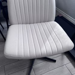 Criss Cross Chair (Oversized) Computer Chair