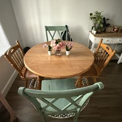 Collapsible Dining Table