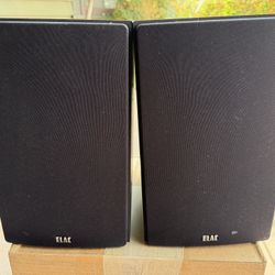 Pair of ELAC B6 Debut Series 6.5” Bookshelf Speakers by Andrew Jones