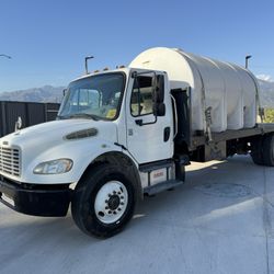 2012 Freightliner M2 Flatbed 