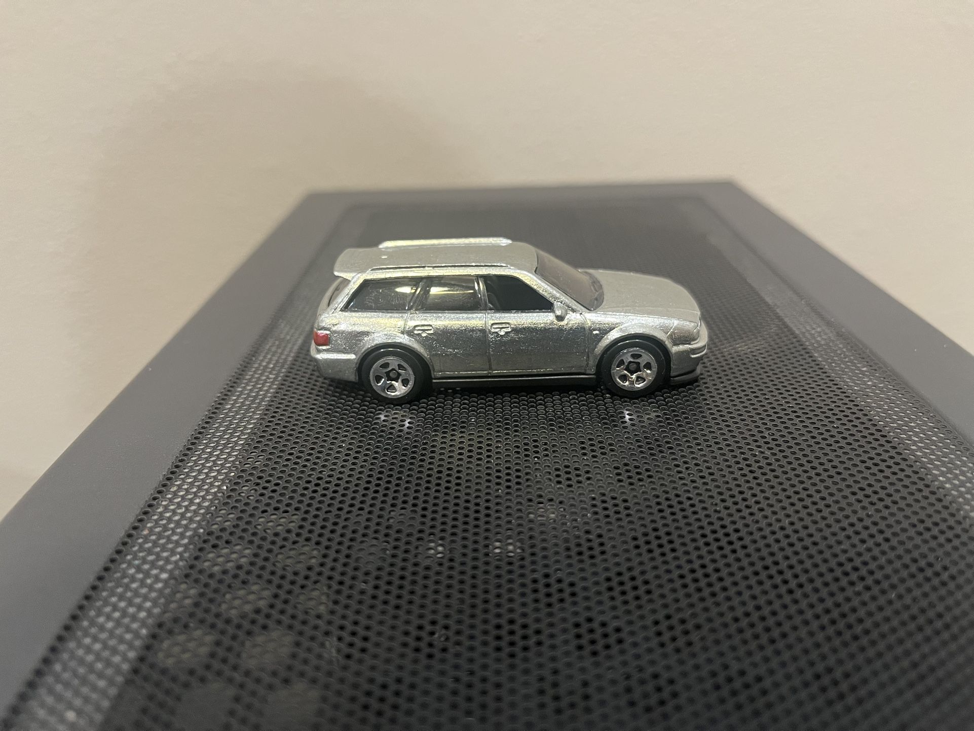 Hot Wheels Zamac ‘94 Audi Avant RS2