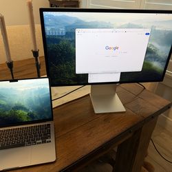 Apple Studio Display 27" 5K Retina – Pristine Condition 🖥️